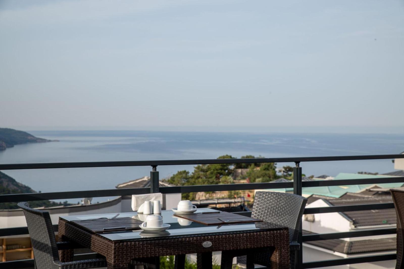 Ramada By Wyndham Fethiye Oludeniz Adult Only Hotel Exterior photo