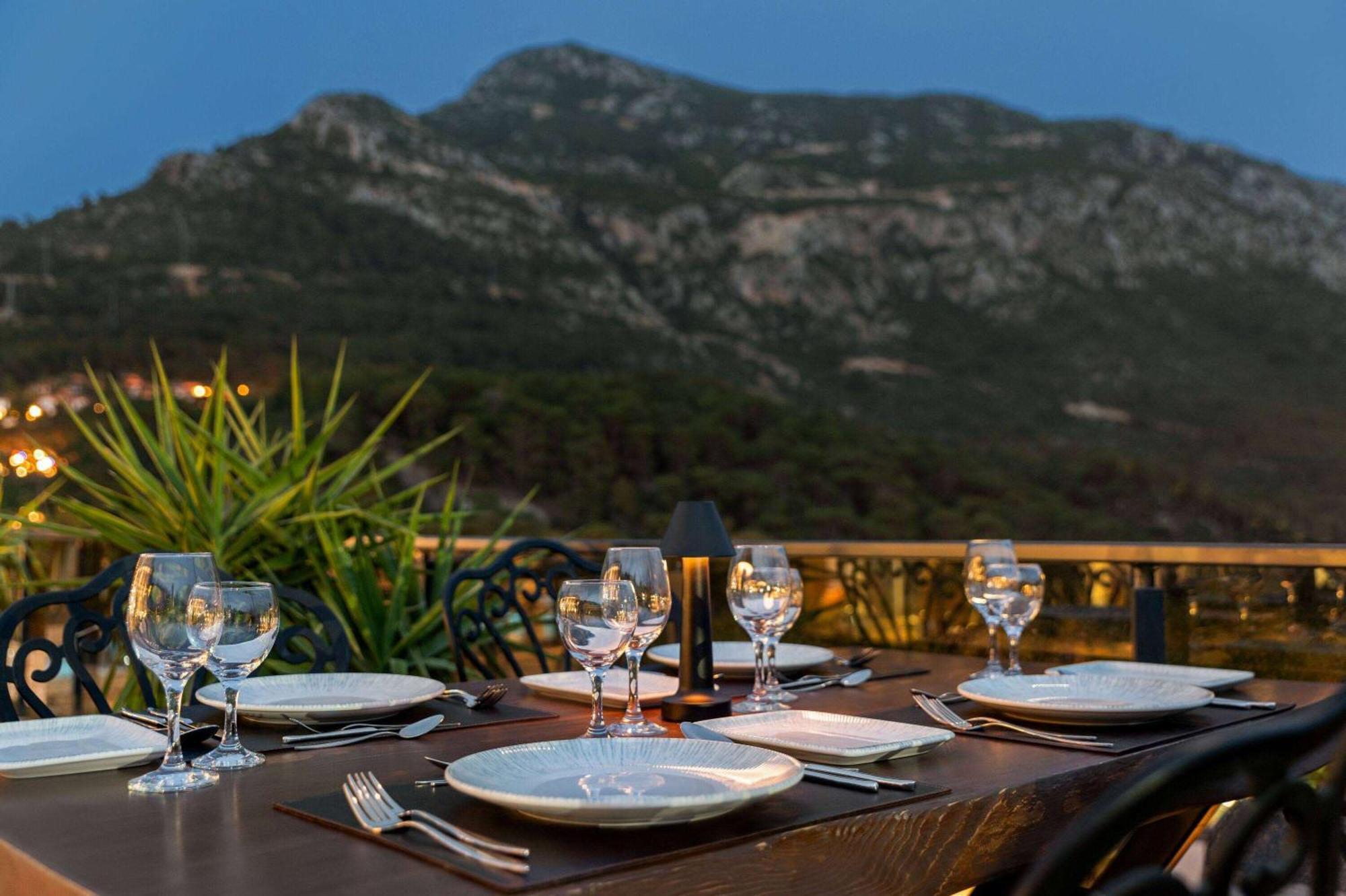 Ramada By Wyndham Fethiye Oludeniz Adult Only Hotel Exterior photo
